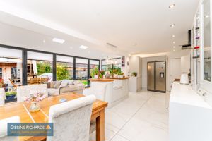 Kitchen- click for photo gallery